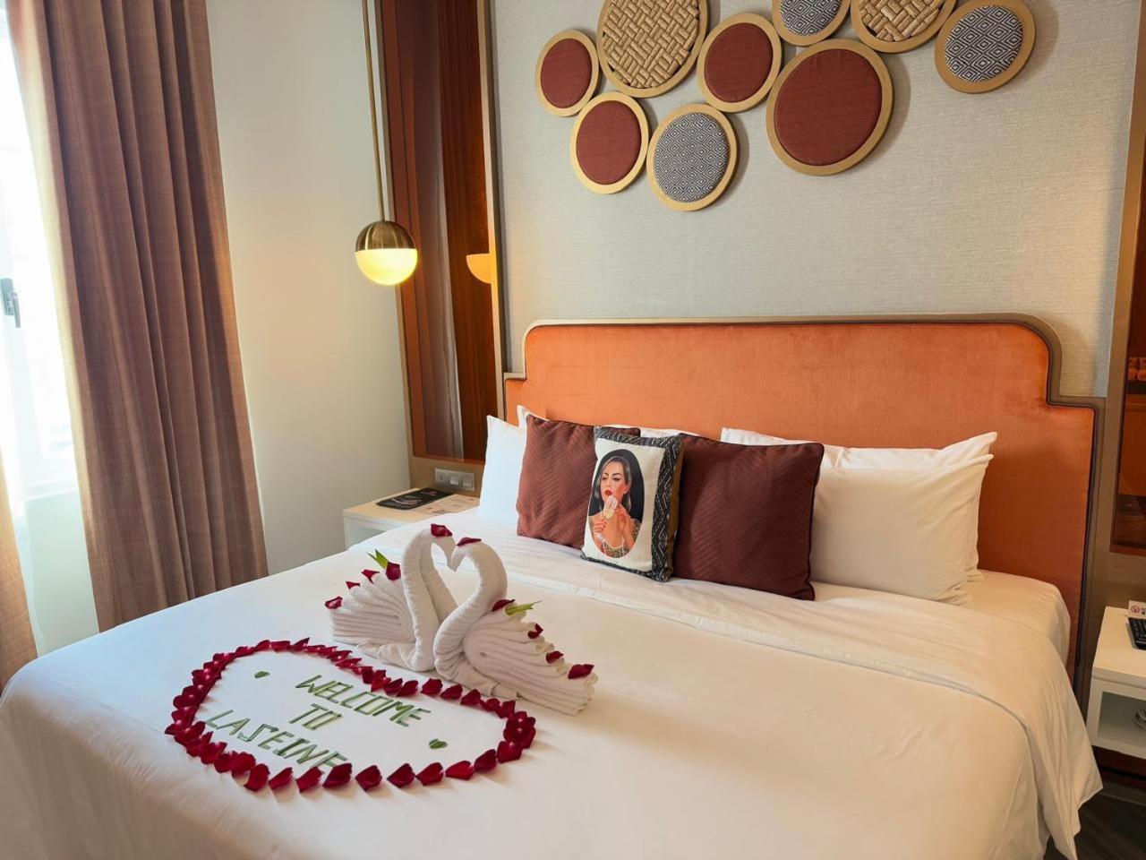 La Seine Hotel Vientiane Buitenkant foto